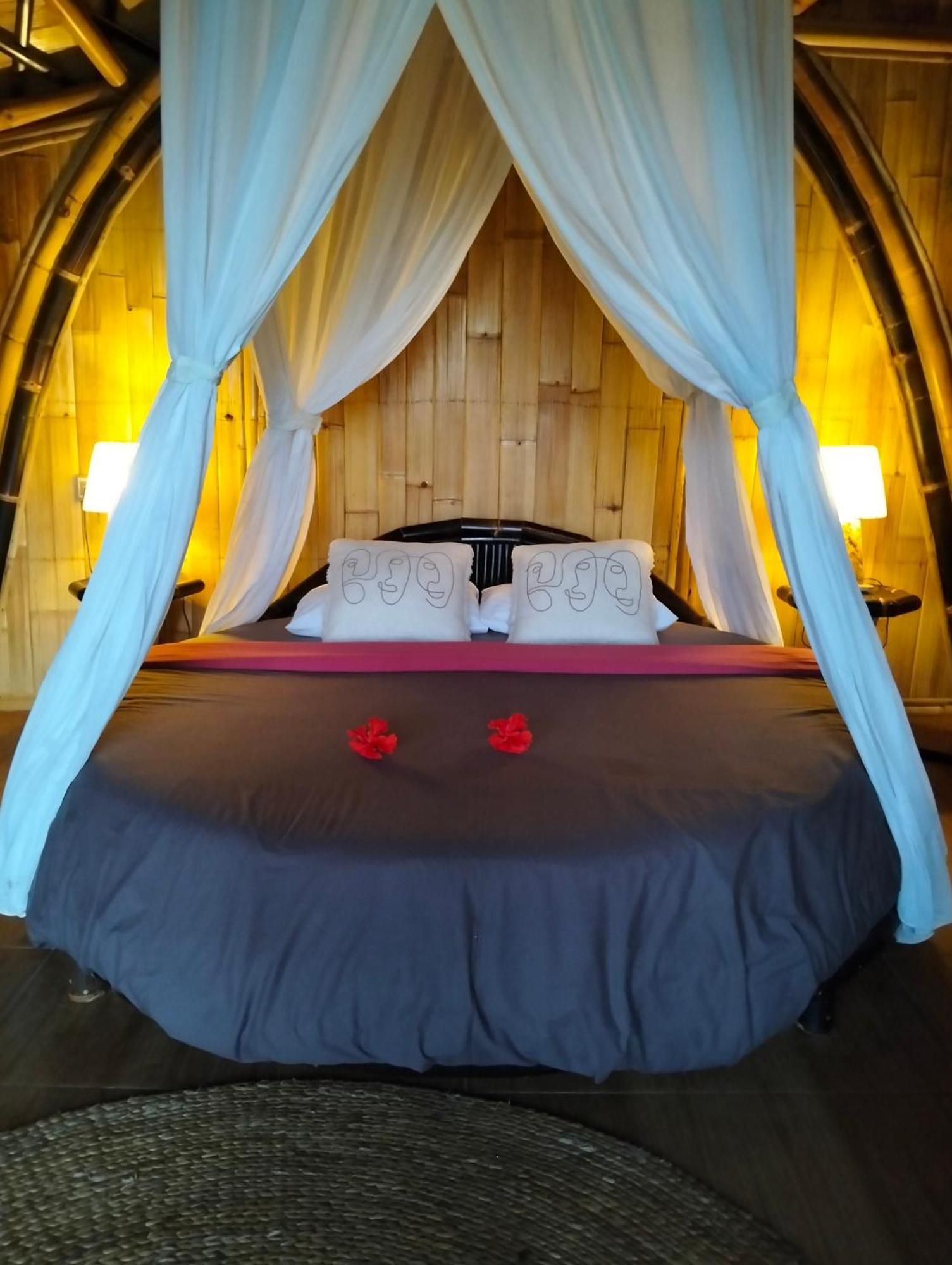 Great Mountain Views Villa Resort Selat Esterno foto